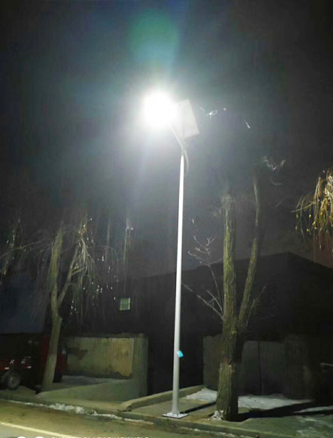 积石山县红山街道太阳能路灯项目