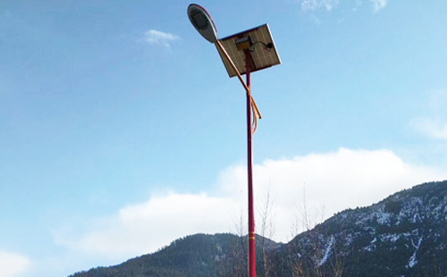 如何选择高质量的红山街道太阳能路灯材料：全方位指南