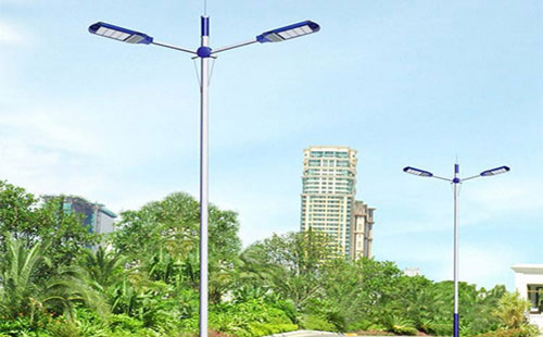 红山街道太阳能路灯地脚螺栓规格：防止倾倒的关键